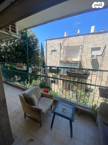 דירה, התיבונים, רחביה, ירושלים