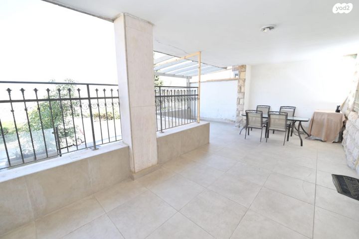 בית פרטי/ קוטג', מדבר סיני, גבעת המבתר, ירושלים