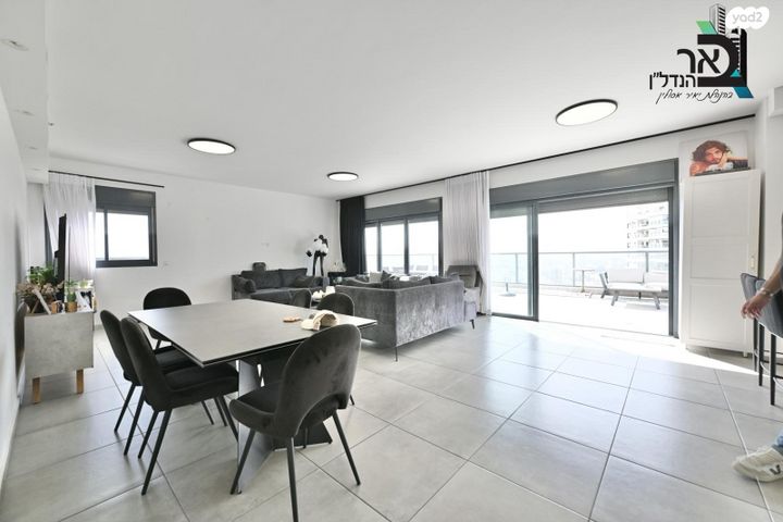 גג/ פנטהאוז, יעקב תמרי 8, חצרות המושבה, רחובות