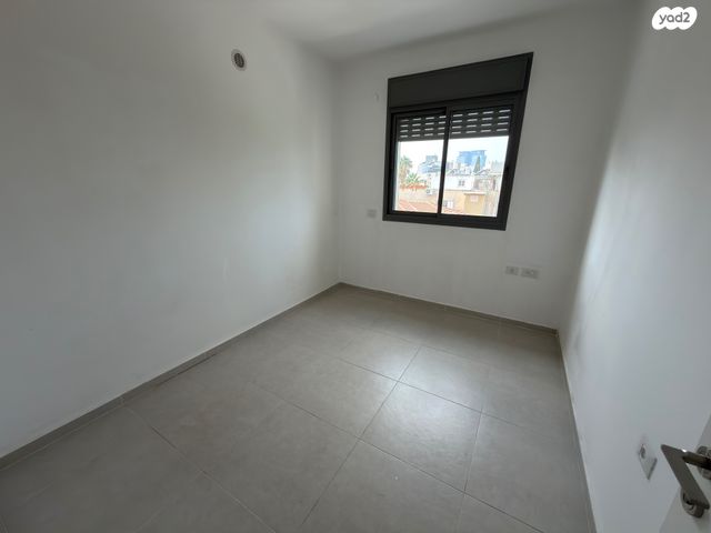 דירה, ישראל טייבר, גבעת הרמבם, גבעתיים