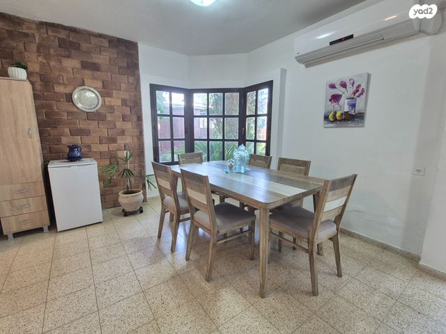 בית פרטי/ קוטג', אורנית, אורנית