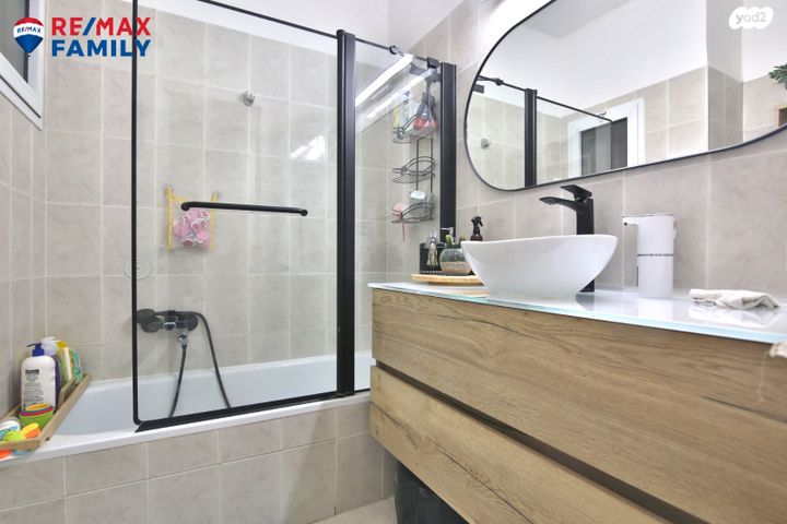 דירה, יצחק בן צבי 12, נווה גנים, קרית מוצקין