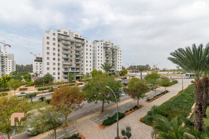 דירה, התורן, נאות רבין, יבנה