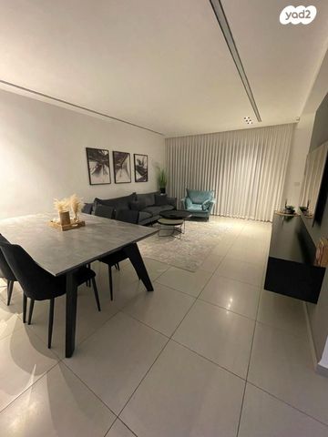 דירה, משה דיין 4, נווה דוד, רמלה