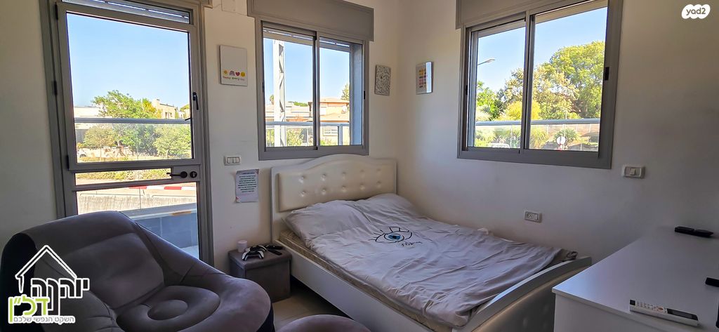 דו משפחתי, כפר תבור