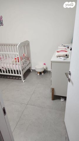 דירה, הדרור, נאות בן גוריון, יבנה