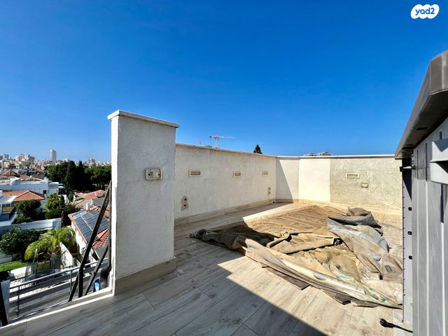 גג/ פנטהאוז, אליהו גולומב 8, צפון מזרח מרכז העיר, נתניה