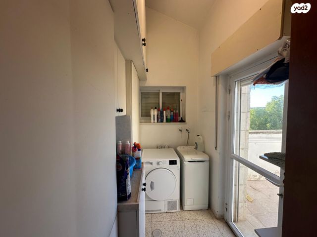 בית פרטי/ קוטג', מעלה עין צורים 4, דקל, אפרת