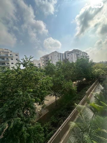 דירה, אלכסנדר פן, נווה זמר, רעננה