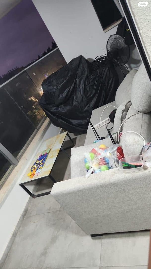 דירה, הדרור, נאות בן גוריון, יבנה