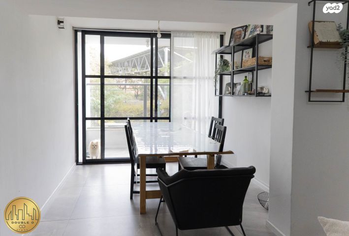 דירה, יבנה, כפר סבא