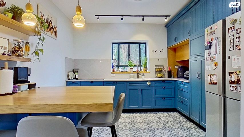 דופלקס, הפרחים, מודיעין מכבים רעות