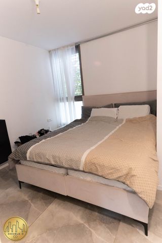 דירה, יבנה, כפר סבא