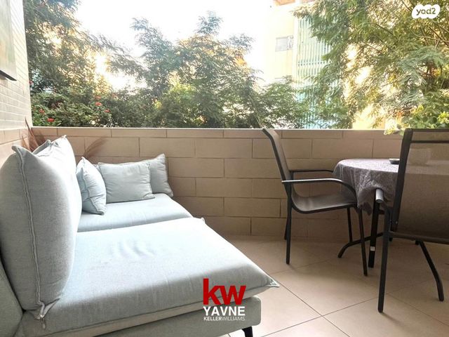 דירה, עדעד, נאות בגין, לב יבנה, יבנה