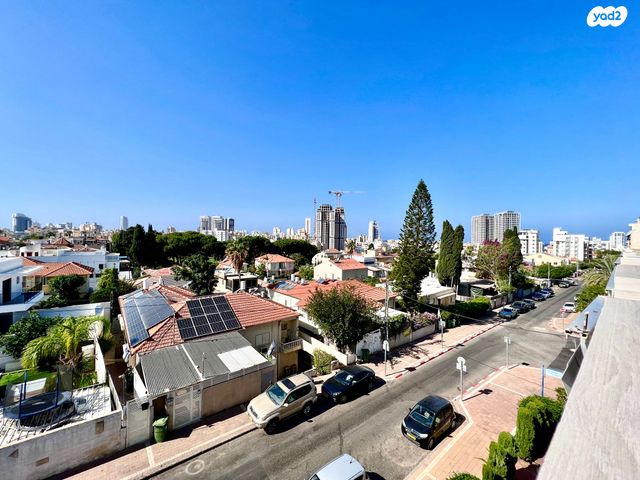 גג/ פנטהאוז, אליהו גולומב 8, צפון מזרח מרכז העיר, נתניה