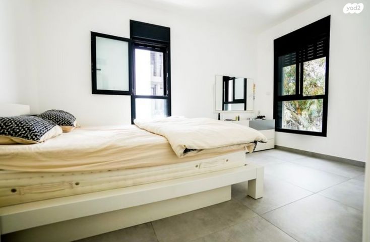 דירה, שדה בוקר, ארלוזורוב, גבעתיים