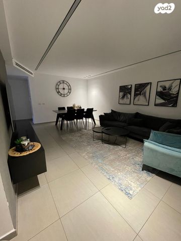 דירה, משה דיין 4, נווה דוד, רמלה