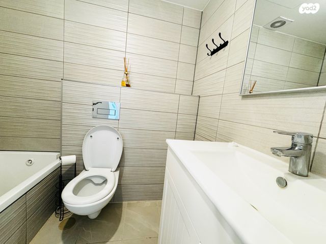 דירה, שדה בוקר, ארלוזורוב, גבעתיים