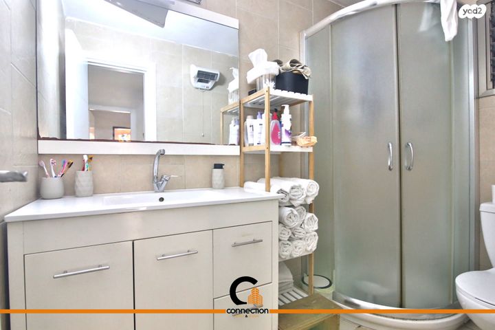 דירה, שבטי ישראל 7, מרכז העיר, סביניה, הוותיקה, קרית ביאליק