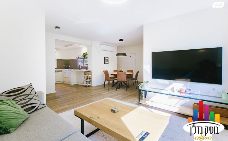 דירה, פורצי הדרך 44, נווה עמל, הרצליה