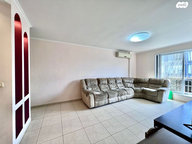 דירה, לוי אשכול 15, נאות שקד, נתניה