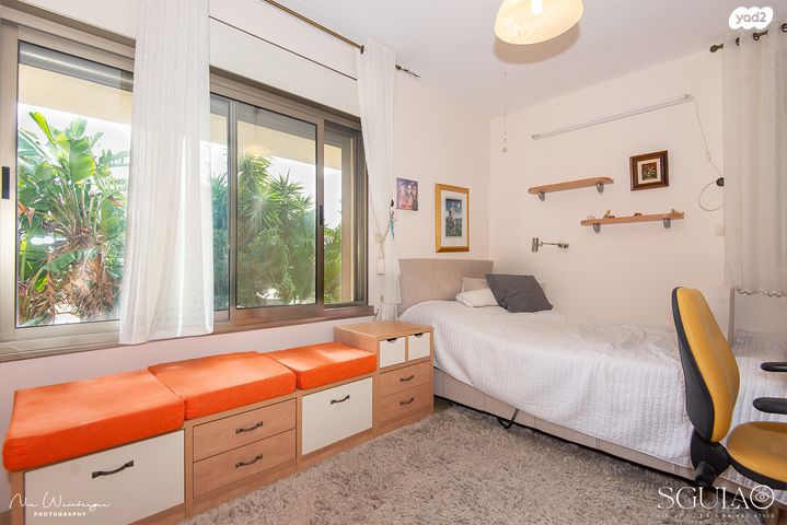 דו משפחתי, יהודה גור, הוד הכרמל, דניה, חיפה