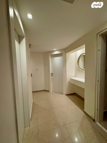 דירה, דרך המשחררים, שכונה א', באר שבע