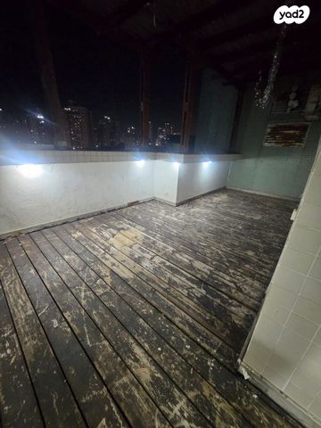 גג/ פנטהאוז, המתנדבים, רובע הקריה, הסיטי, אשדוד