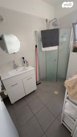 דירה, הקליר, רמת חן ובן ציון, נתניה