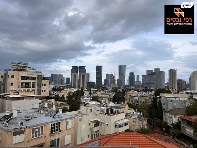 דירה, גבעת הרמבם, גבעתיים