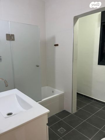 דירה, חרמון, אורנים, מעלות תרשיחא