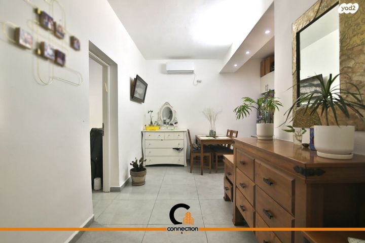 דירת גן, ז'בוטינסקי 11, מוצקין הותיקה, קרית מוצקין