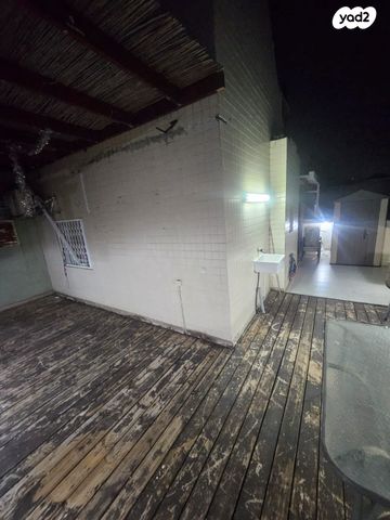 גג/ פנטהאוז, המתנדבים, רובע הקריה, הסיטי, אשדוד