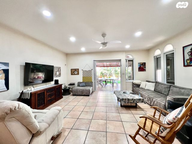 דו משפחתי, התנועה הציונית 25, פרדס הגדוד, נתניה