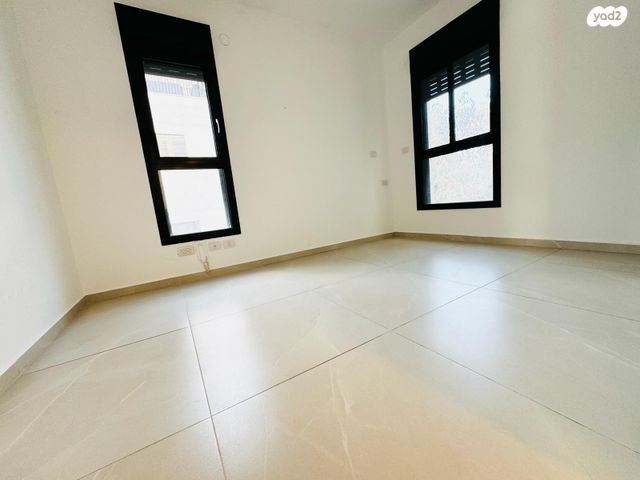 דירה, שדה בוקר, ארלוזורוב, גבעתיים