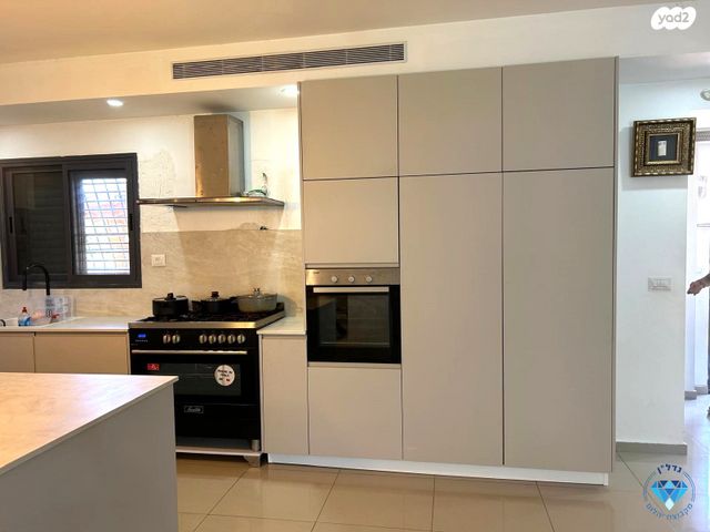 בית פרטי/ קוטג', חזית הדרום, רחובות