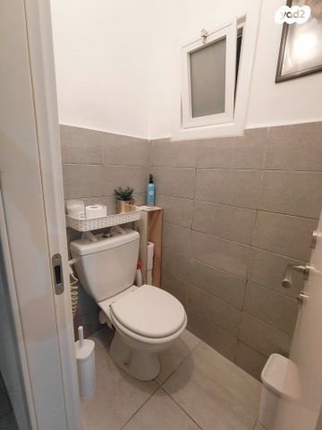 דירה, בנימין, רחובות