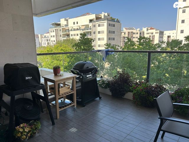 דירה, אלכסנדר פן, נווה זמר, רעננה