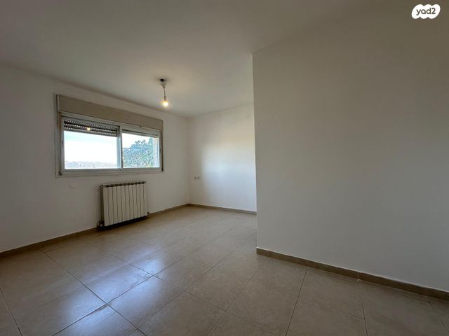 דירת גן, זית שמן 22, גבעת הזית, אפרת