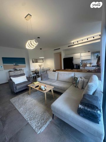 דירה, אלכסנדר פן, נווה זמר, רעננה