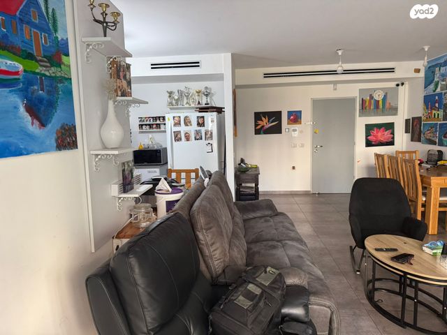 דירה, הרצליה