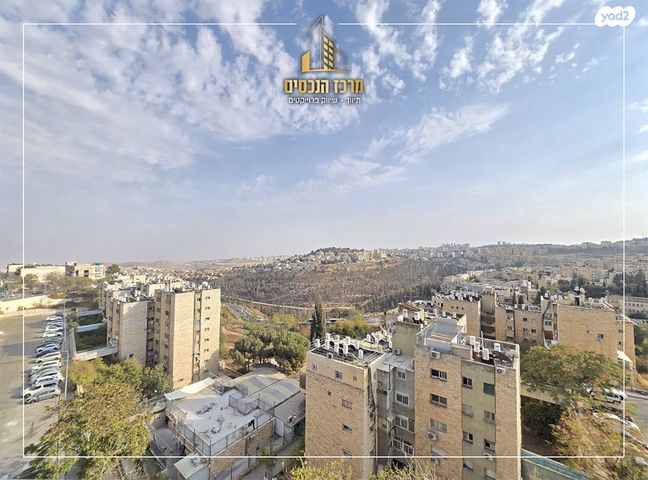 דירה, שדרות נווה יעקב 24, נווה יעקב, ירושלים