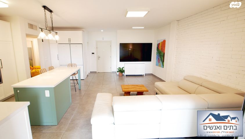 דירה, אהוד מנור, יפה נוף, כפר יונה