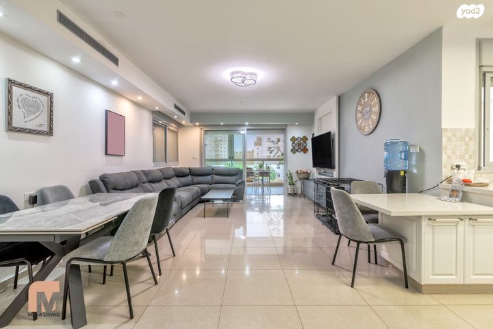 דירה, התורן, נאות רבין, יבנה