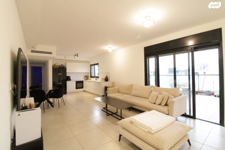 דירה, שמעון פרס, מורשת, מודיעין מכבים רעות