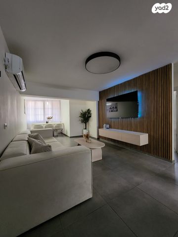 ראובן רובין 6