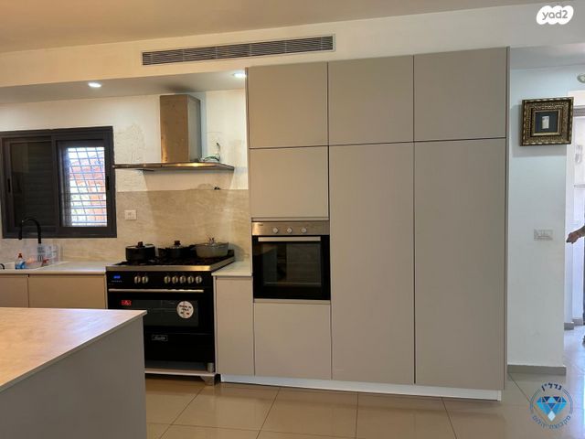 בית פרטי/ קוטג', חזית הדרום, רחובות