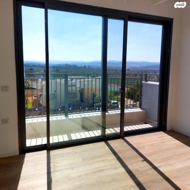 בית פרטי/ קוטג', בקוע