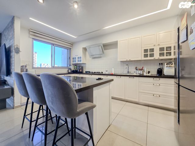 דירה, צבי תדמור, ח-501, חולון