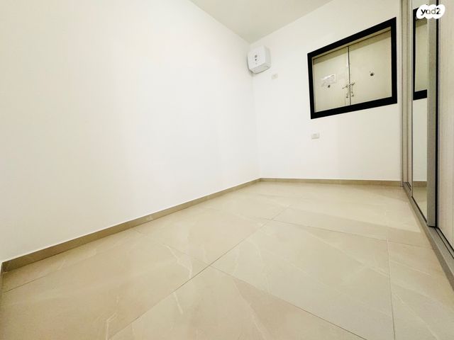 דירה, שדה בוקר, ארלוזורוב, גבעתיים